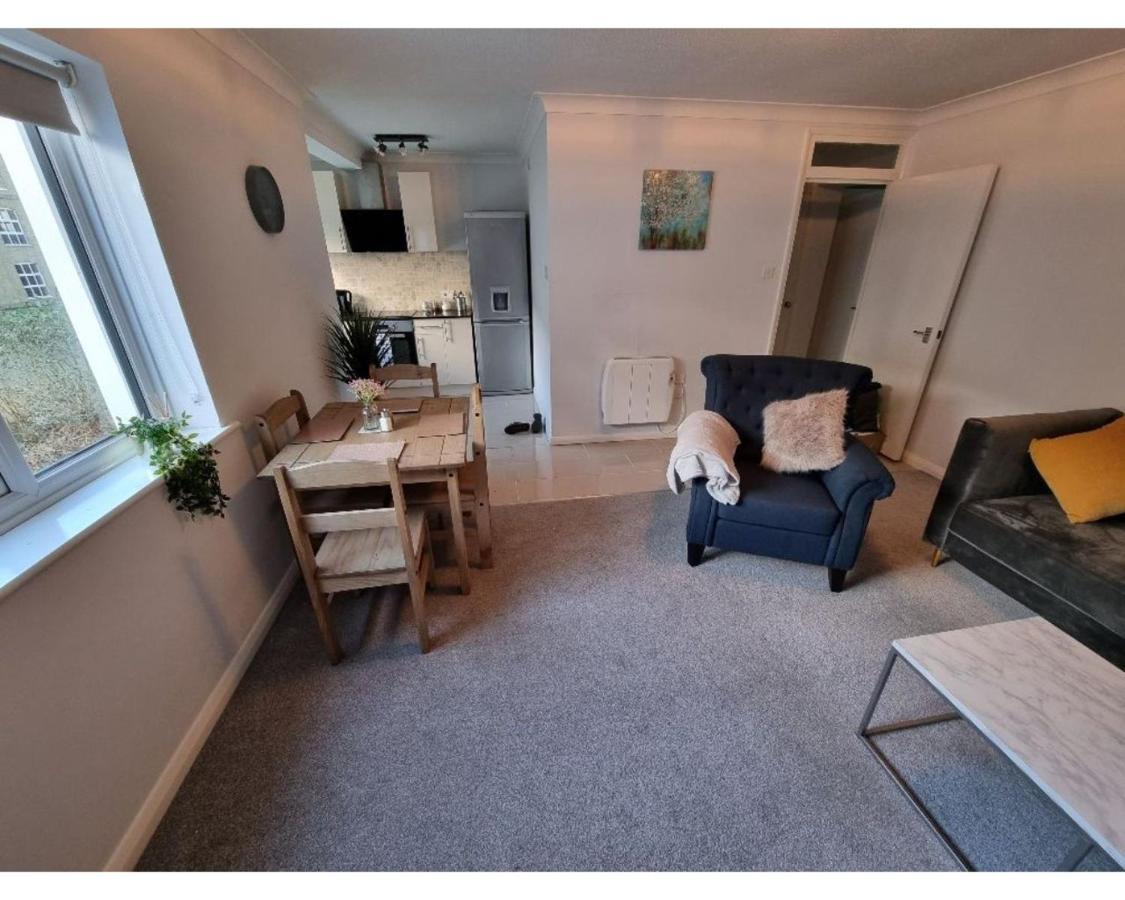 Canal Side Retreat - 2 Bedroom Apartment Heybridge  Екстер'єр фото